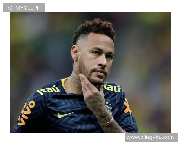 阿图尔与内马尔重聚合影祝福早日回归赛场